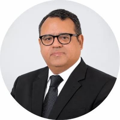 Fausto Betances, Encargado Administrativo